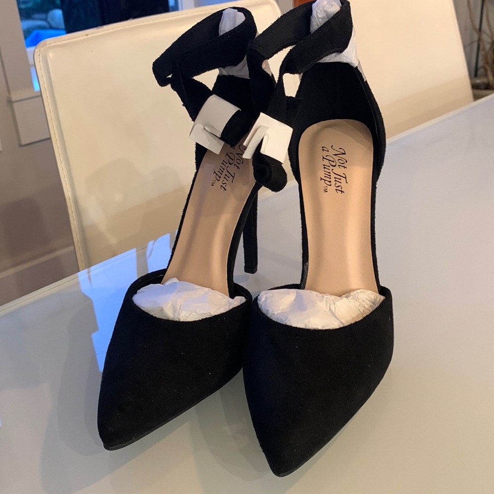 New - pumps - size 6